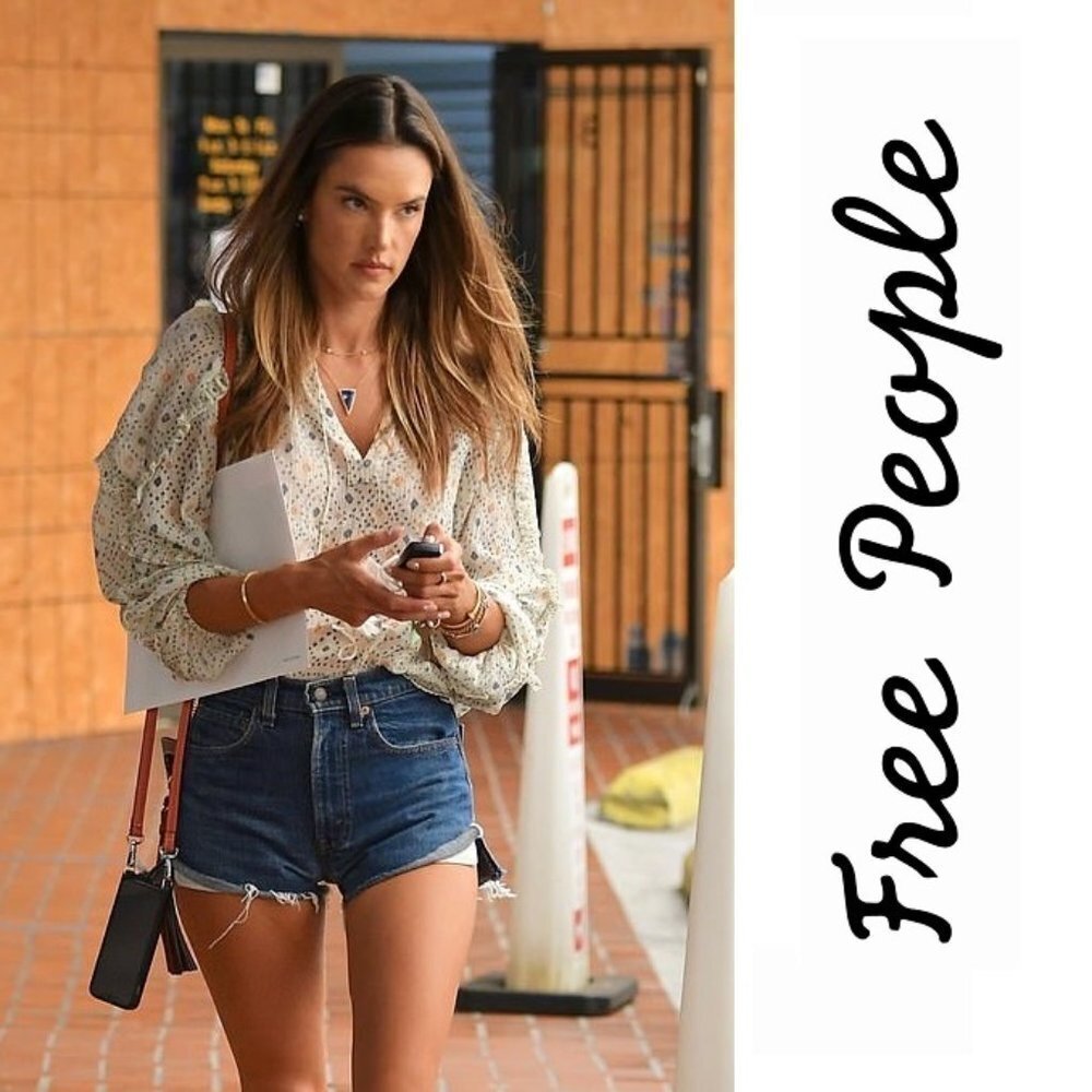FREE PEOPLE Denim Cut Off Jean Shorts Daisy Dukes